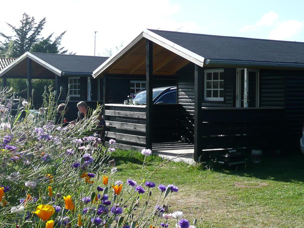 Lonstrup Camping Cottages & Rooms Extérieur photo